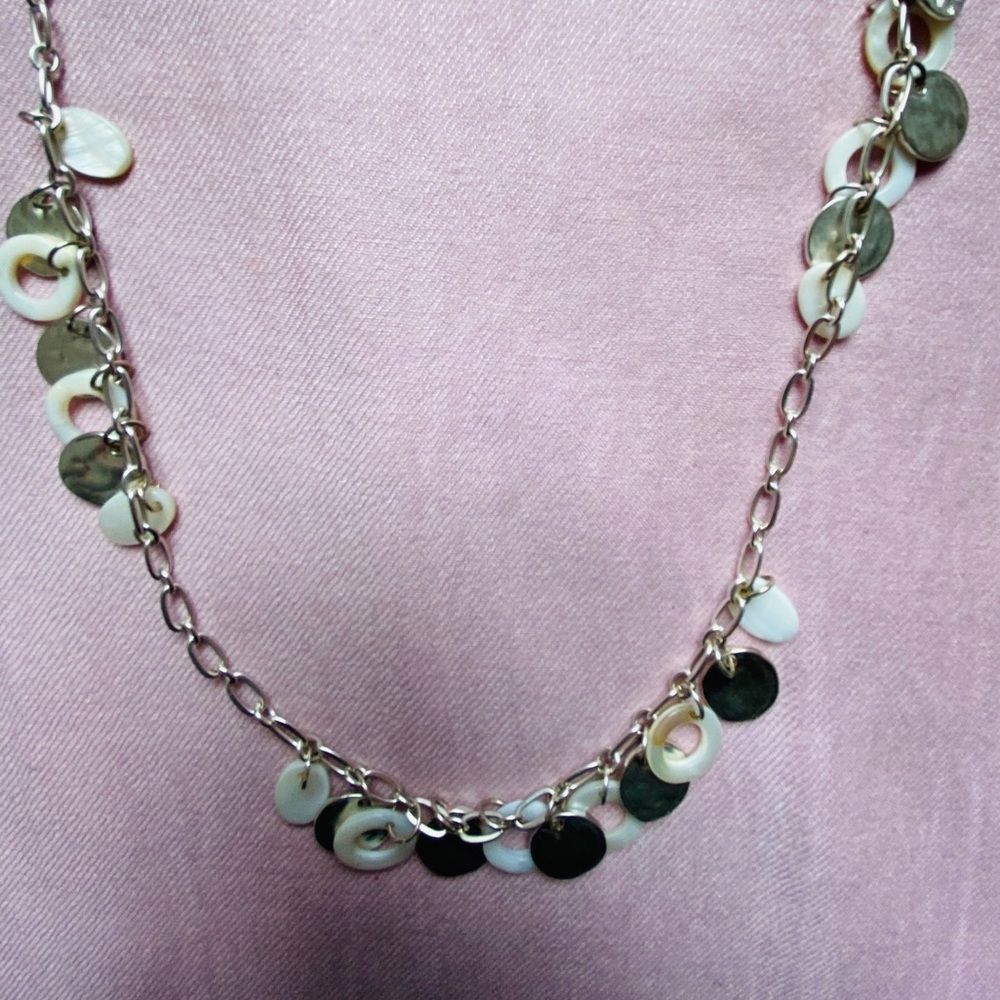 Two Beautiful Necklaces! - Picture 3 of 6